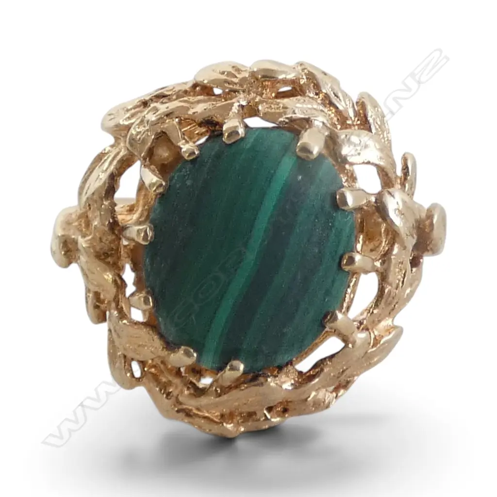 14CT MALACHITE RING 6gms Image 1++