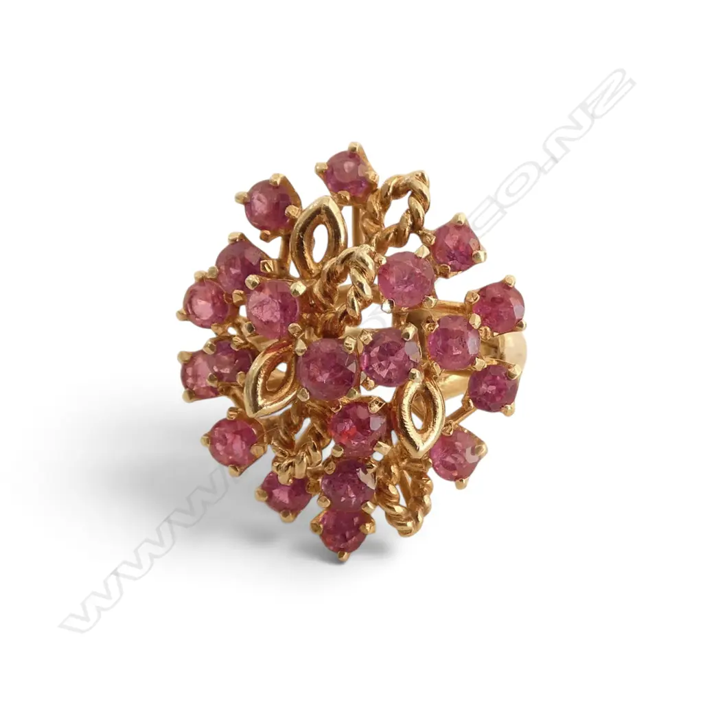 14CT RING WITH RUBYS 6.5gms SIZE M Image 1++