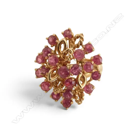 14CT RING WITH RUBYS 6.5gms SIZE M
