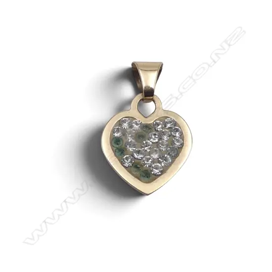 9ct GOLD HEART PENDANT missing some white stones 0.46GMS (not diamonds).