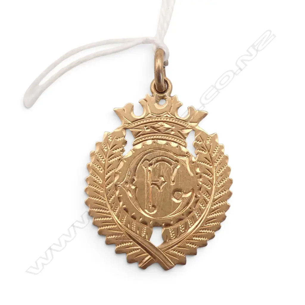 N.Z. COLONIAL 9ct FOB MEDALLION Beaver & Co makers stamp 4.84gms Image 1++
