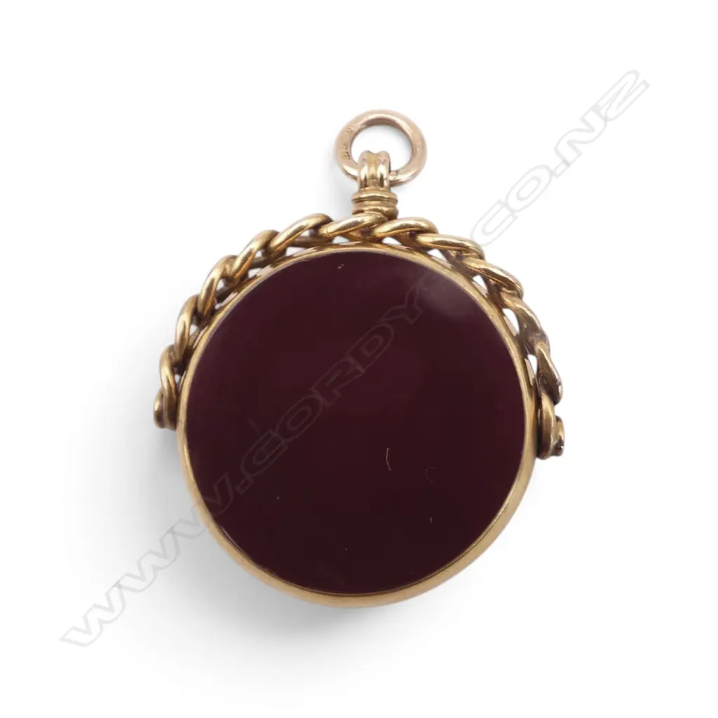 9CT GOLD CARNELIAN AND BLOODSTONE SPINNER  10.26gms Image 1++