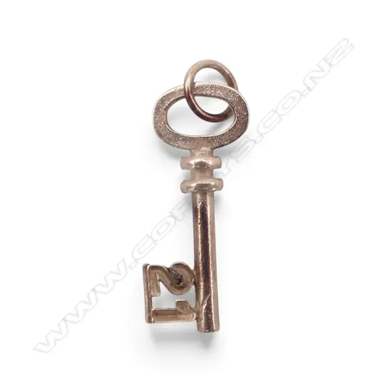 9ct GOLD '21' KEY CHARM 0.82gms