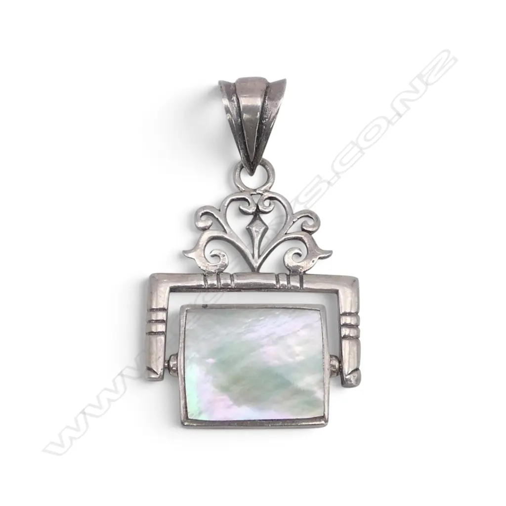 SILVER MOP & ONYX FOB SPINNER Image 1++