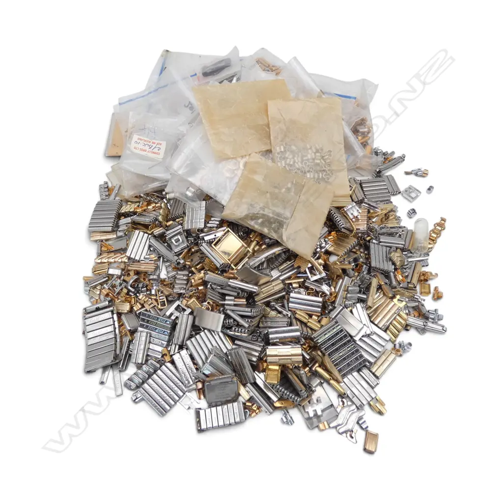 ASST. WRIST WATCH PARTS; LINKS ETC Image 1++