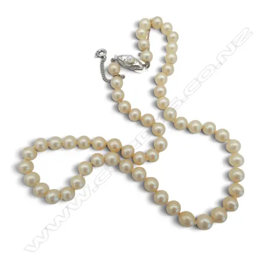 UNIFORM CULTURED PEARL NECKLACE silver clasp. L.400mm