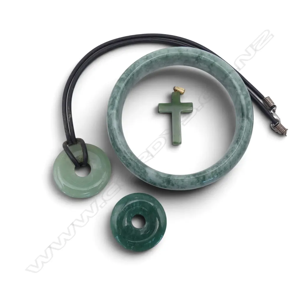 4 NEPHRITE / jade JEWELLERY ITEMS: 2 X BI DISCS + BANGLE + CROSS Image 1++