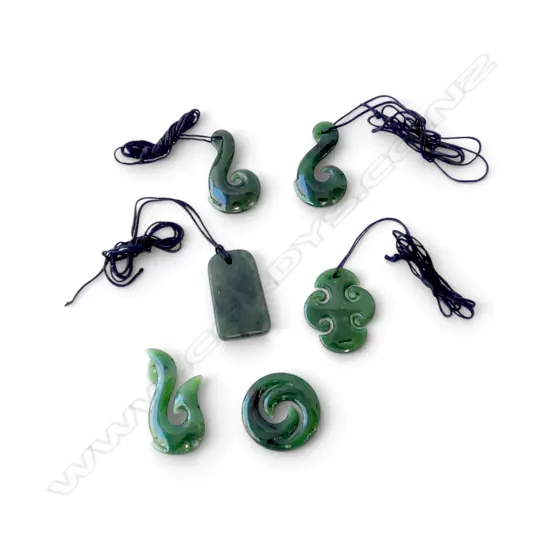 6 CARVED POUNAMU PENDANTS 