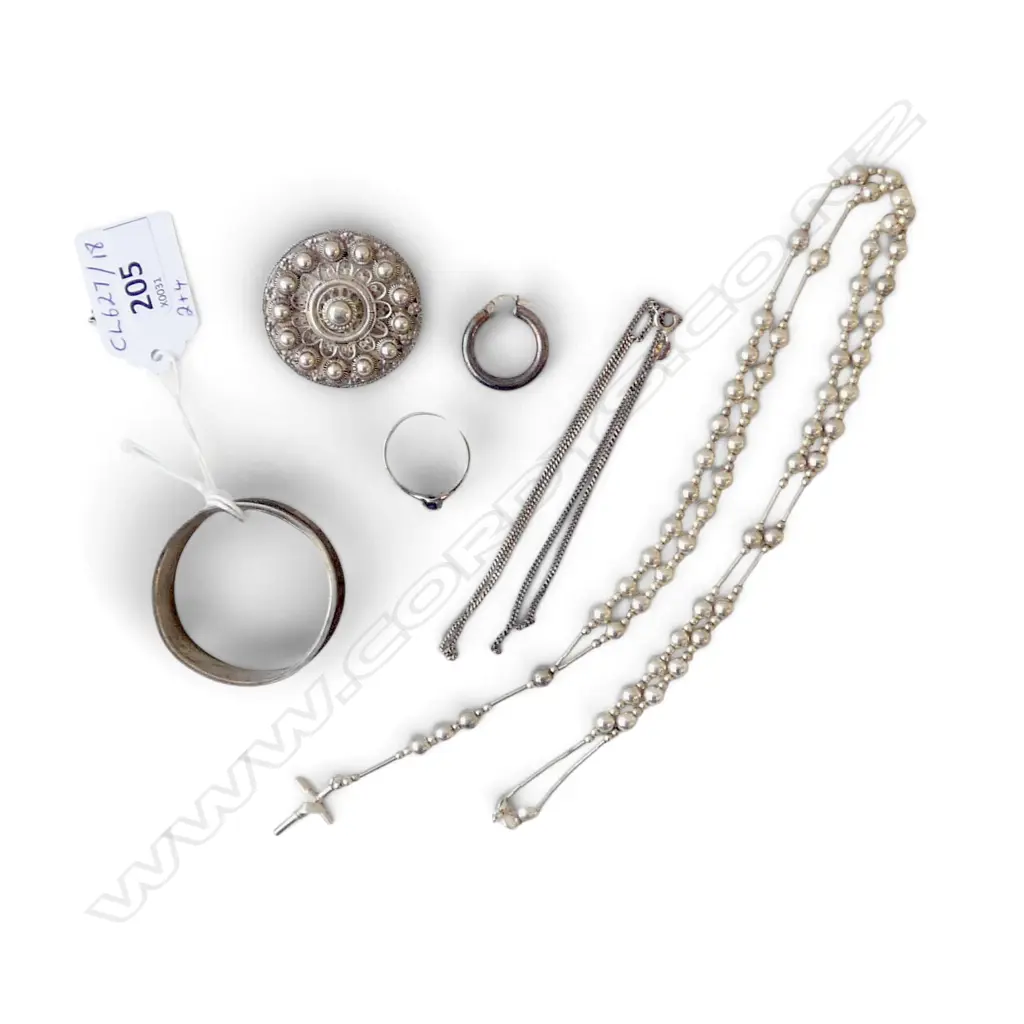 SILVER FILIGREE BROOCH, PLATED NECKLACE W. STG CROSS, & 4 STG ITEMS w. faults, 23gms silver Image 1++