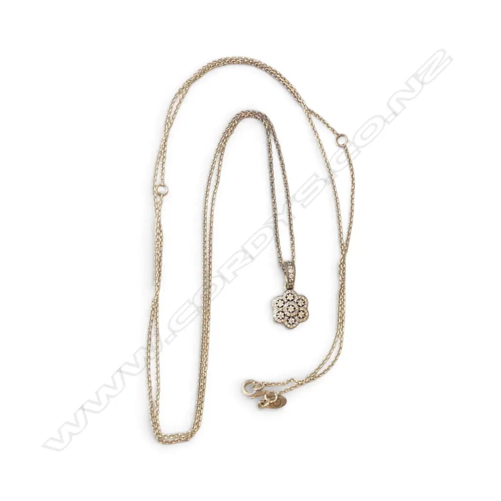 LONG SILVER NECKLACE w SILVER DIAMANTE FLOWER PENDANT. L.900mm  Image 1++