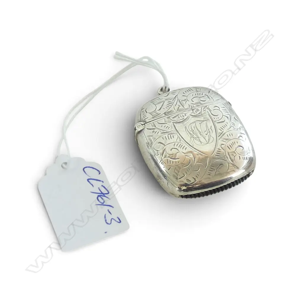 A late Victorian Birmingham 1899 silver engraved vesta 25gms Image 1++