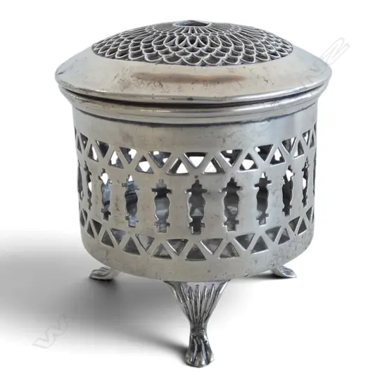 Small silver pierced lidded pot. Birmingham 1910. 27gms