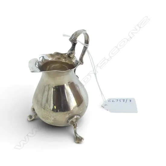VICTORIAN STG SILVER CREAM JUG ON 3 FEET, LONDON 1885, 64.5gms, H.90mm