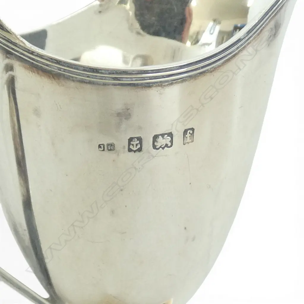 STG SILVER HELMET SHAPE CREAM JUG, BIRMINGHAM 1905, 74gms Image 1++