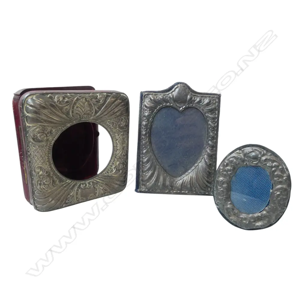 3 EARLY 20thC STG SILVER FRAMES H.130mm Image 1++