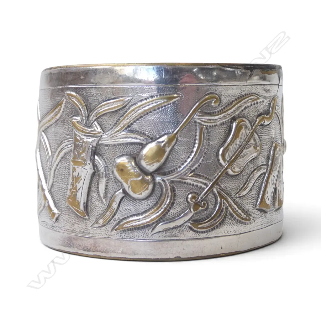 3 PCES 925 SILVER (BANGLE, BRACELET & DISH 73gms) + PLATED CUFF, COMPACT & MIRROR Image 1++