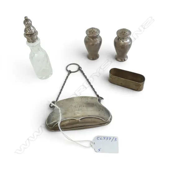5 STG SILVER; PURSE LONDON 1916, SALT & PEPPER, CONDIMENT SHAKER, & NAPKIN RING, some dents, 133.5gms (silver)