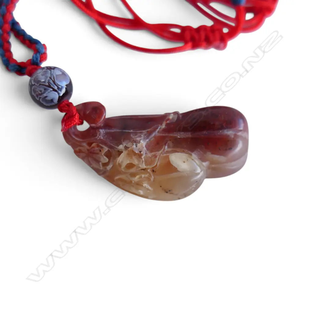 JADE PENDANT NECKLACE Image 1++