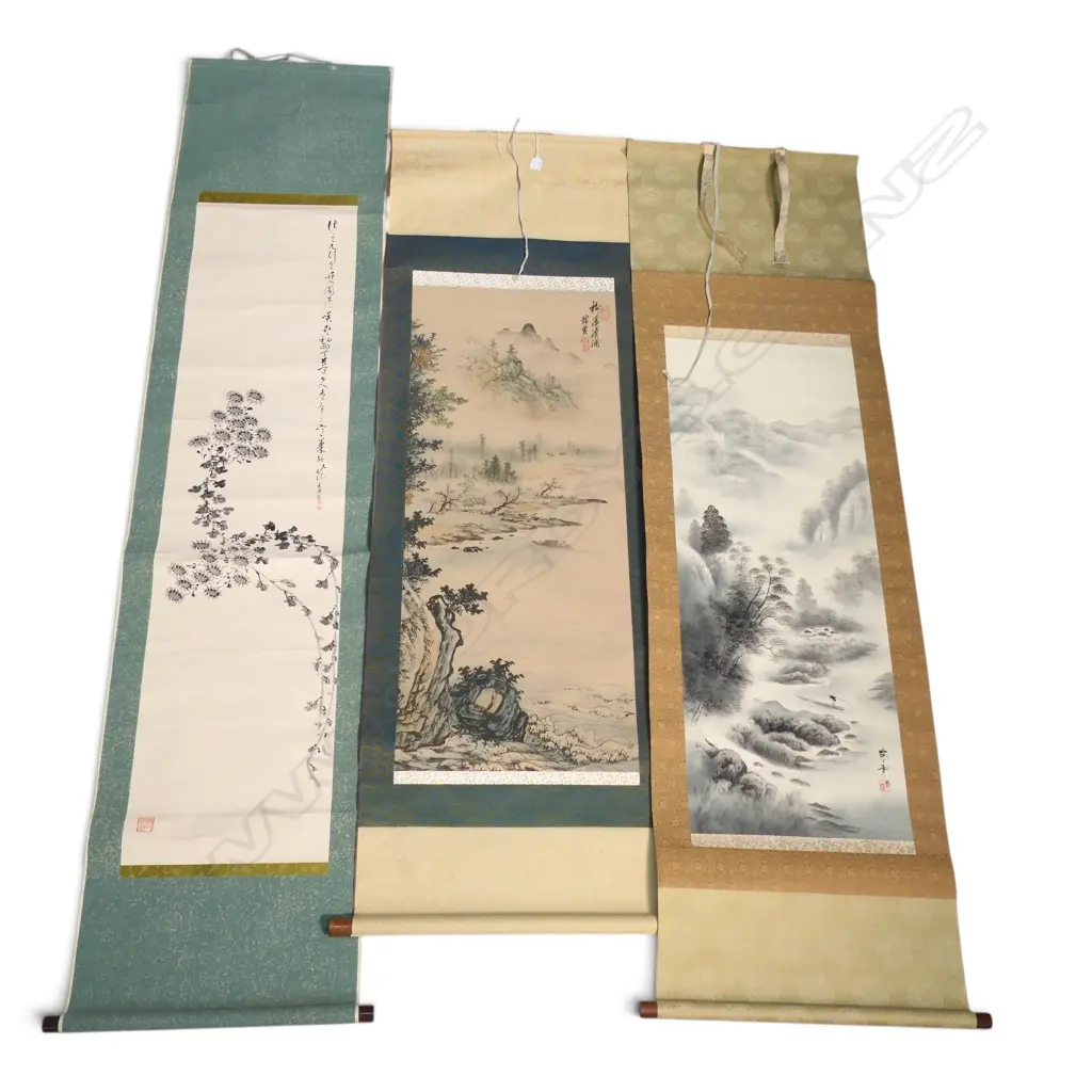 3 ORIENTAL SCROLLS Image 1++