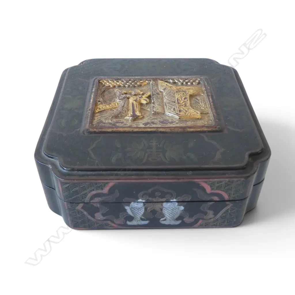 CHINESE LACQUER BOX 265x265x90mm Image 1++