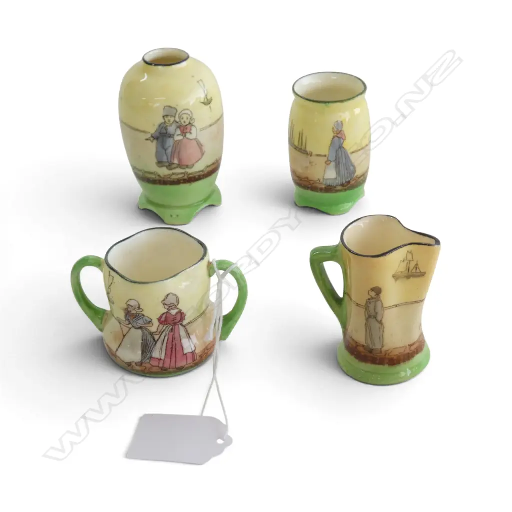 4 ROYAL DOULTON MINIATURES 'DUTCH HARLEM', H.50-80mm Image 1++