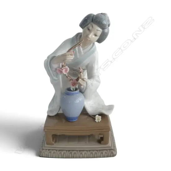 LLADRO JAPANESE FIGURINE H.200mm
