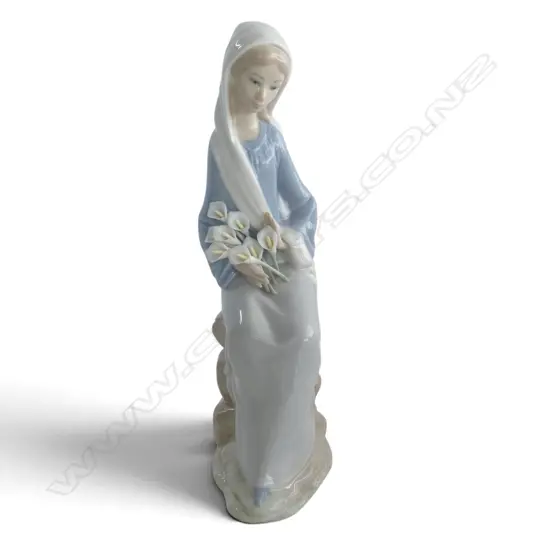 LLADRO FIGURINE H.240mm