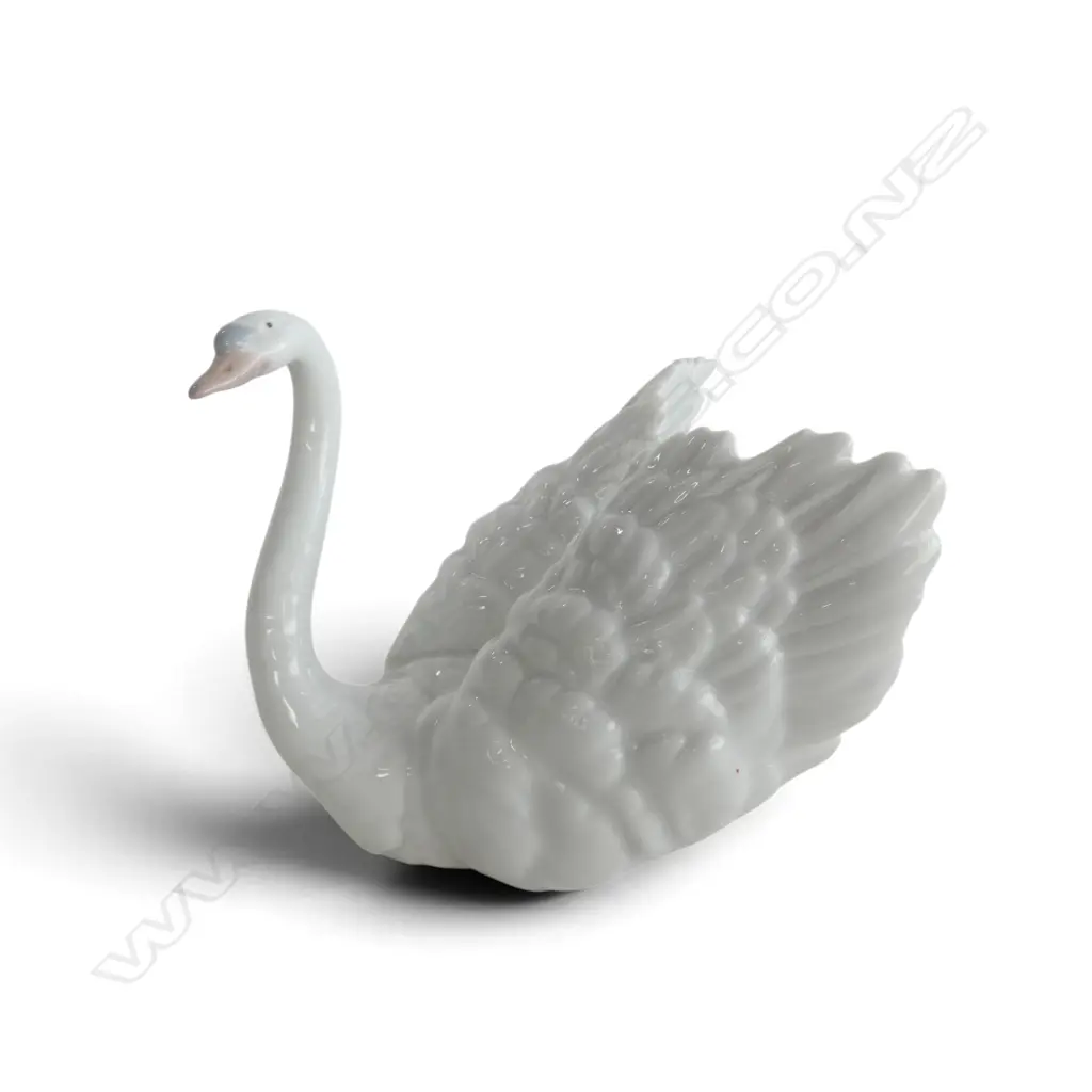 Vintage Lladro Swan. L.120mm, H.95mm Image 1++