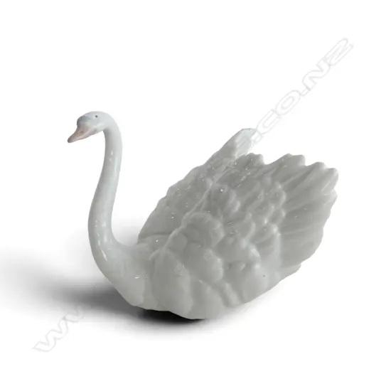 Vintage Lladro Swan. L.120mm, H.95mm