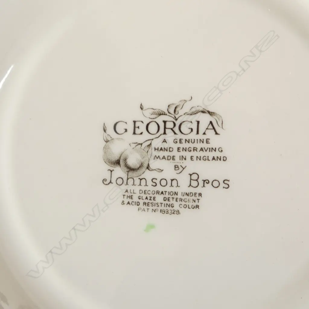 JOHNSON & BROS 'GEORGIA' PLATE, 6 ORNAMIN BBQ DISHES & 4 BELLE FIORE BOWLS  Image 1++