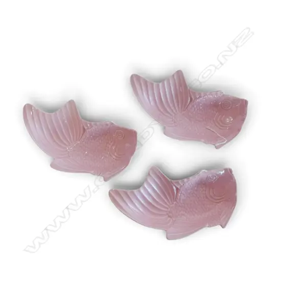3 BELL OF CALIFORNIA FISH DISHES W.270mm