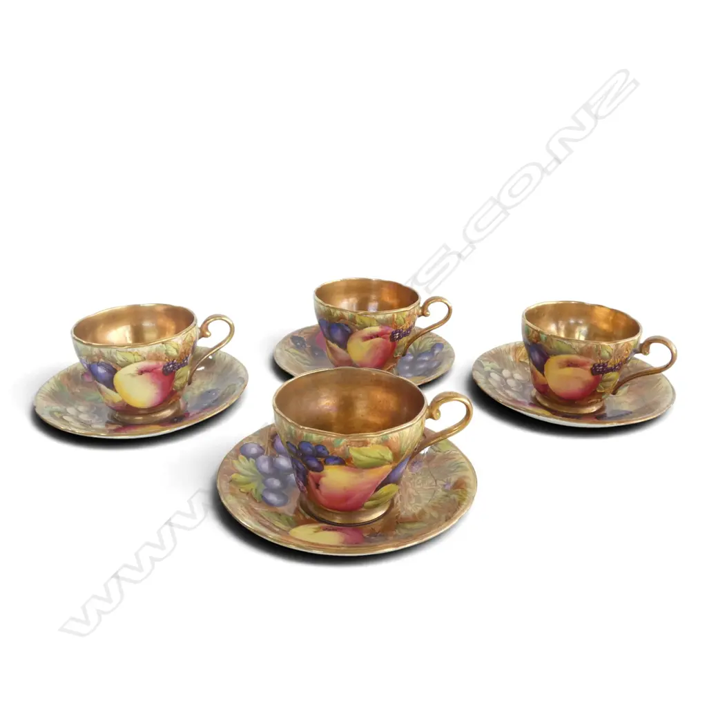 4 ROYAL AYNSLEY CUPS & SAUCERS Dia.120m Image 1++