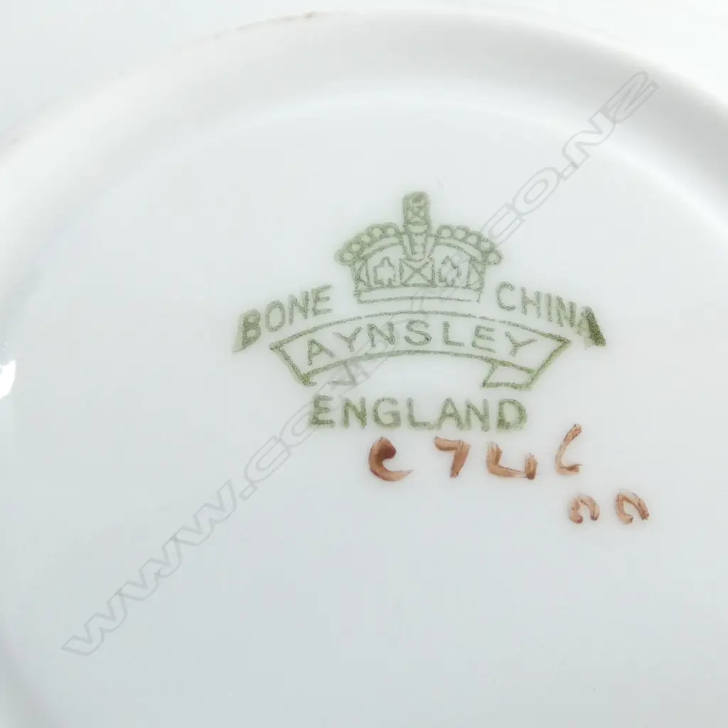 4 ROYAL AYNSLEY CUPS & SAUCERS Dia.120m Image 1++