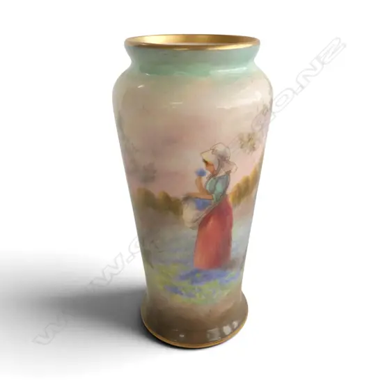 ROYAL DOULTON BLUEBELL GATHERERS BONE CHINA VASE, H.145mm