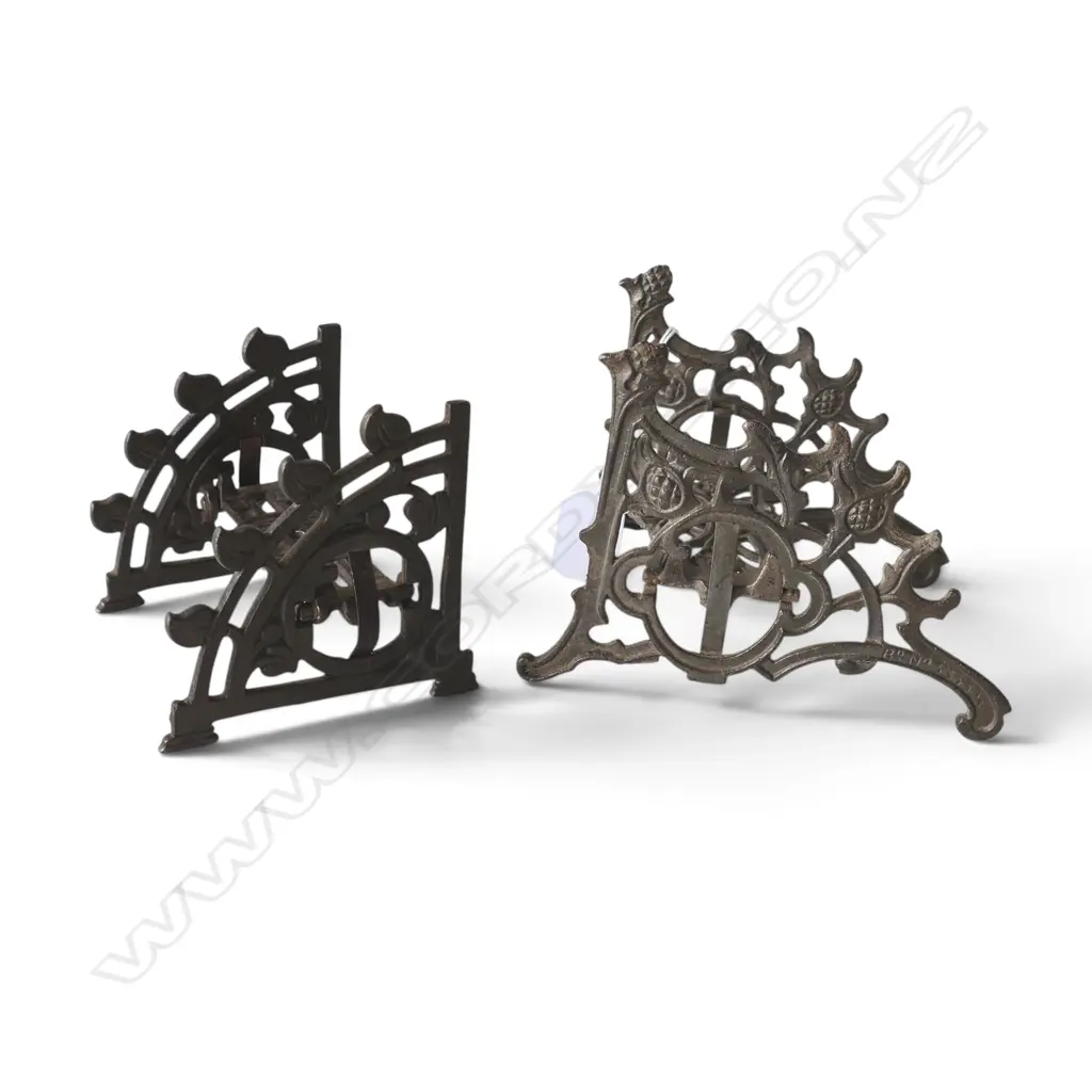 2 VICTORIAN CAST IRON FOLDING PEN STANDS, both w. Rd.No., W.90mm-100mm L.90mm-150mm  Image 1++