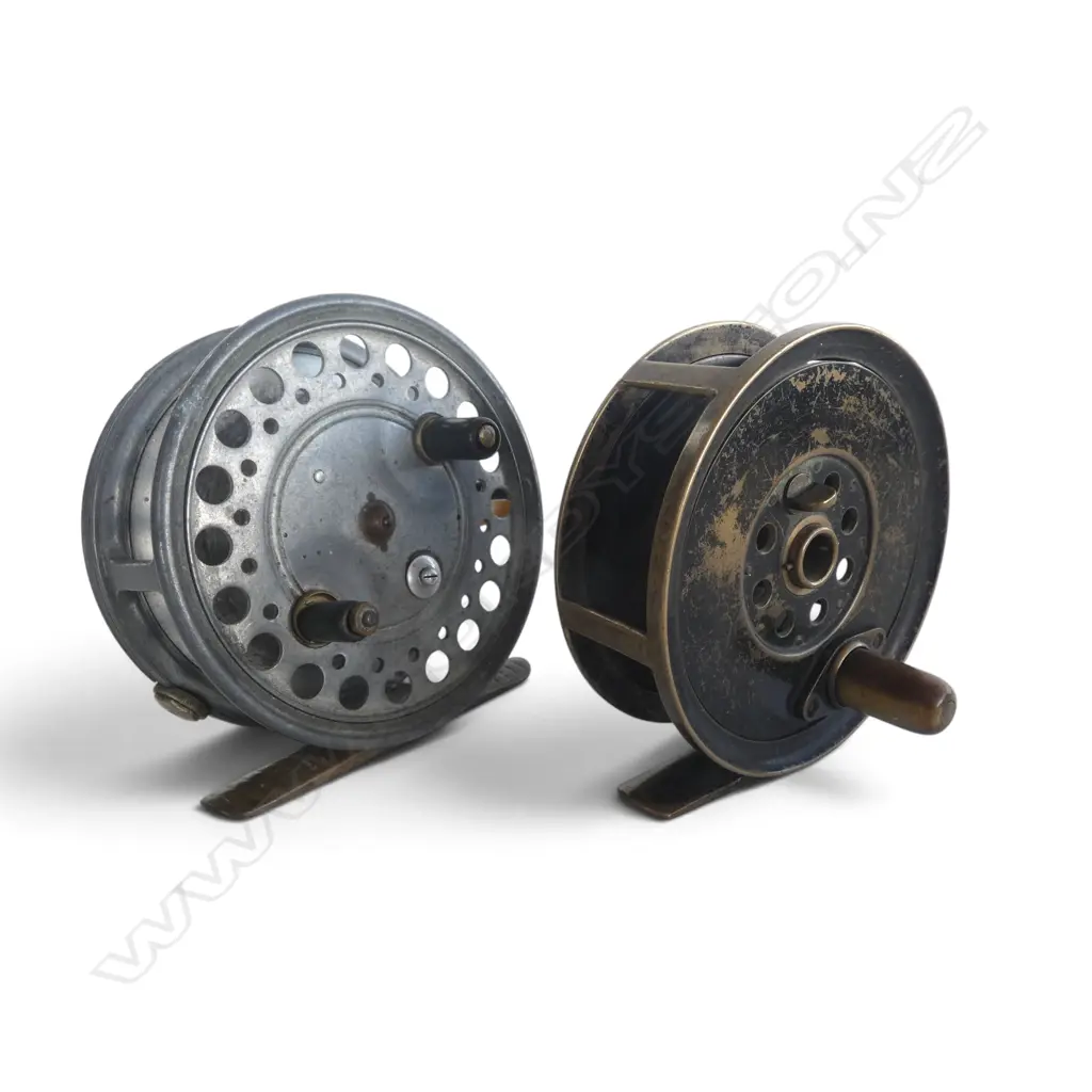2 VINTAGE FRESHWATER FISHING REELS HARDYS THE SILEX MAJOR & JB MOSCROPS  BRASS REEL DIA90MM Image 1++