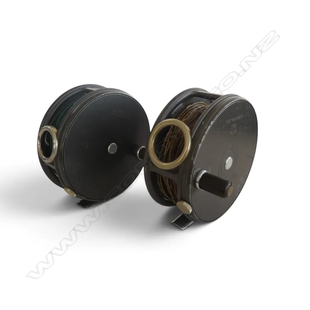 2 VINTAGE HARDY PERFECT FRESHWATER FISHING REELS DIA90MM Image 1++
