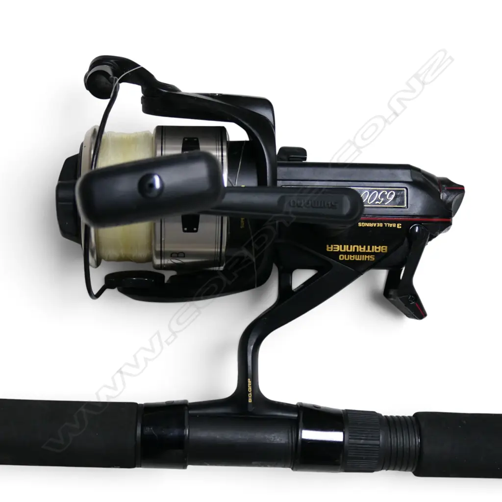 2 RODDS & REELS SHUMANO BAIT RUNNER & DAIWA AG7000X Image 1++
