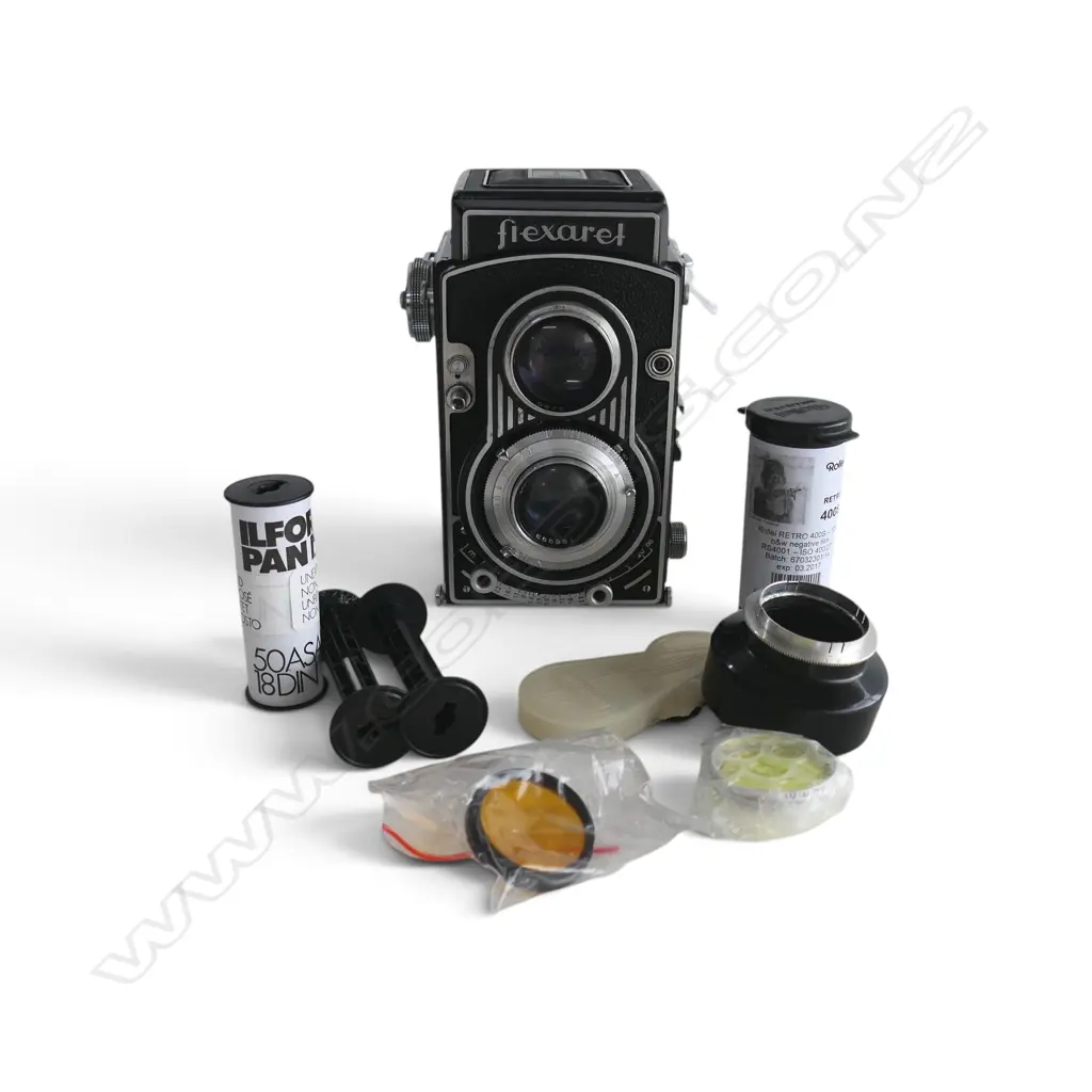 VINTAGE FLEXARET CAMERA w. accessories H.140mm Image 1++