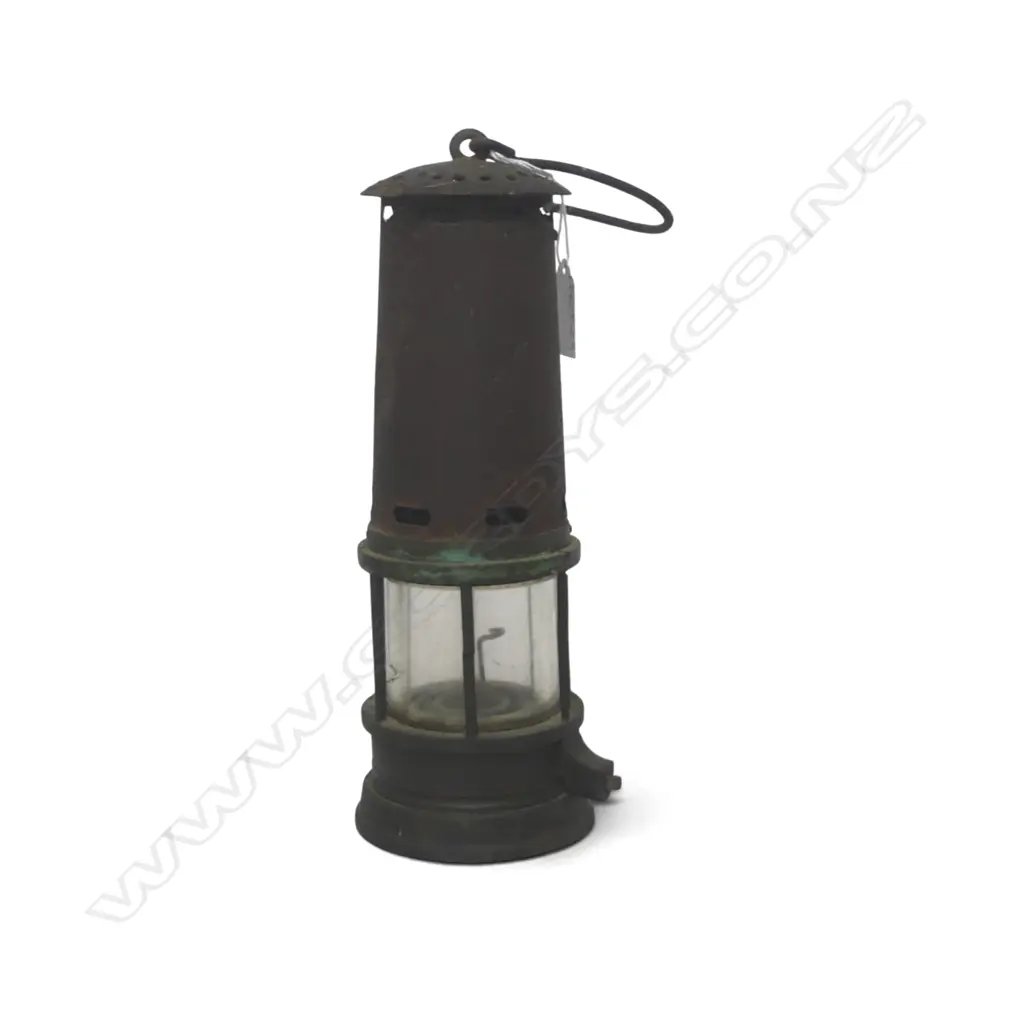 ANTIQUE WELSH MINERS LAMP H.270mm Image 1++