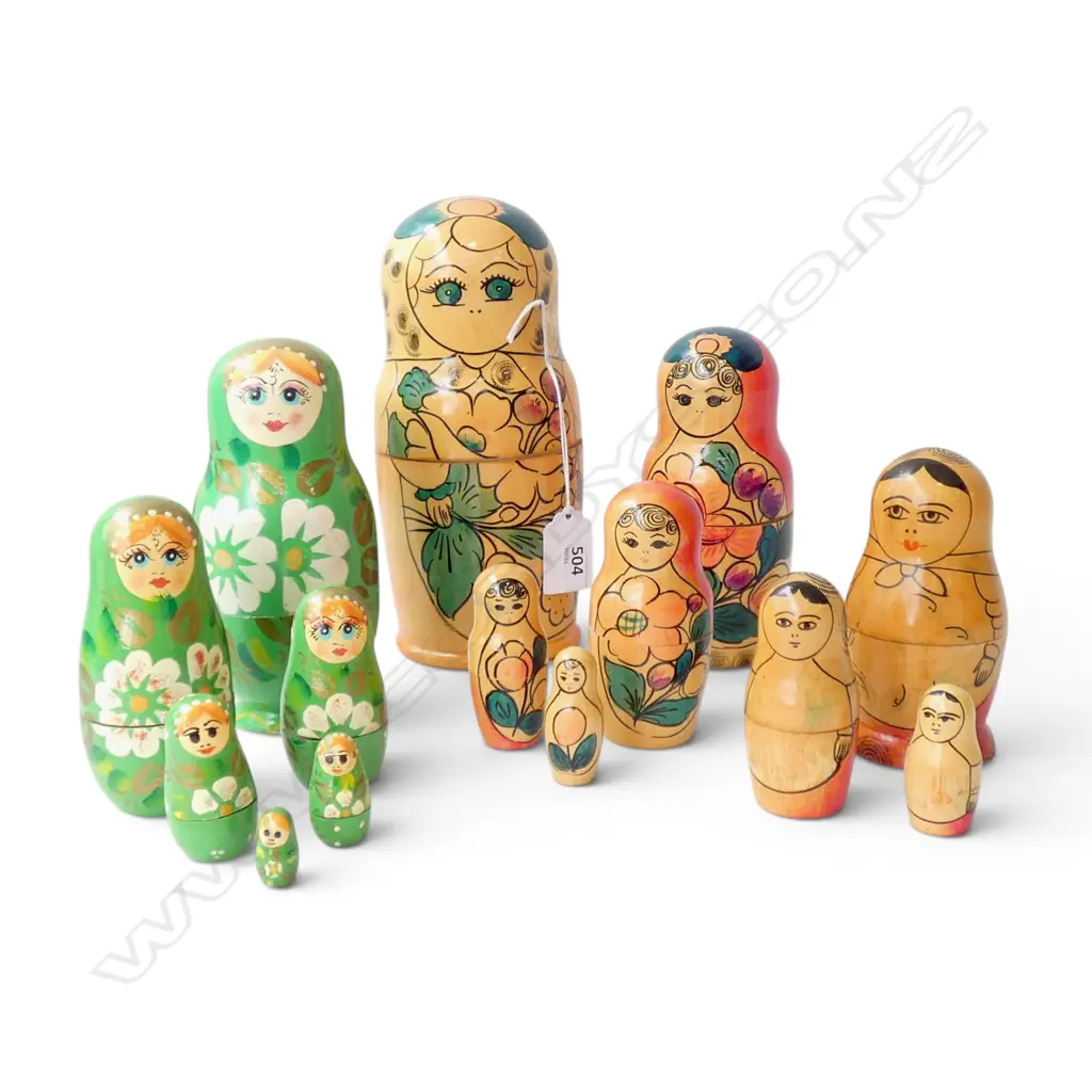 3 RUSSIAN DOLLS H.200mm Image 1++