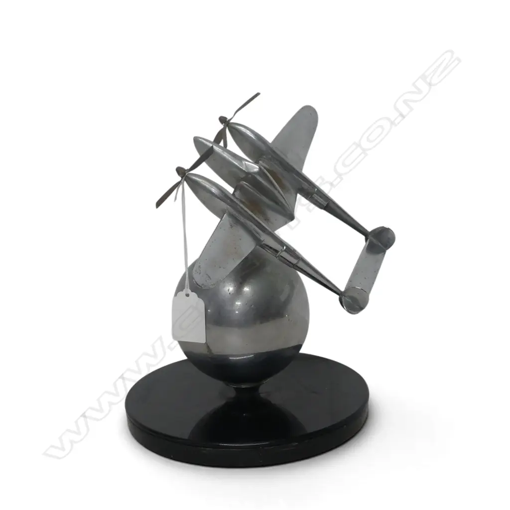 VINTAGE ALUMINIUM AEROPLANE ON GLOBE DESK ORNAMENT chrome worn H.230mm Image 1++