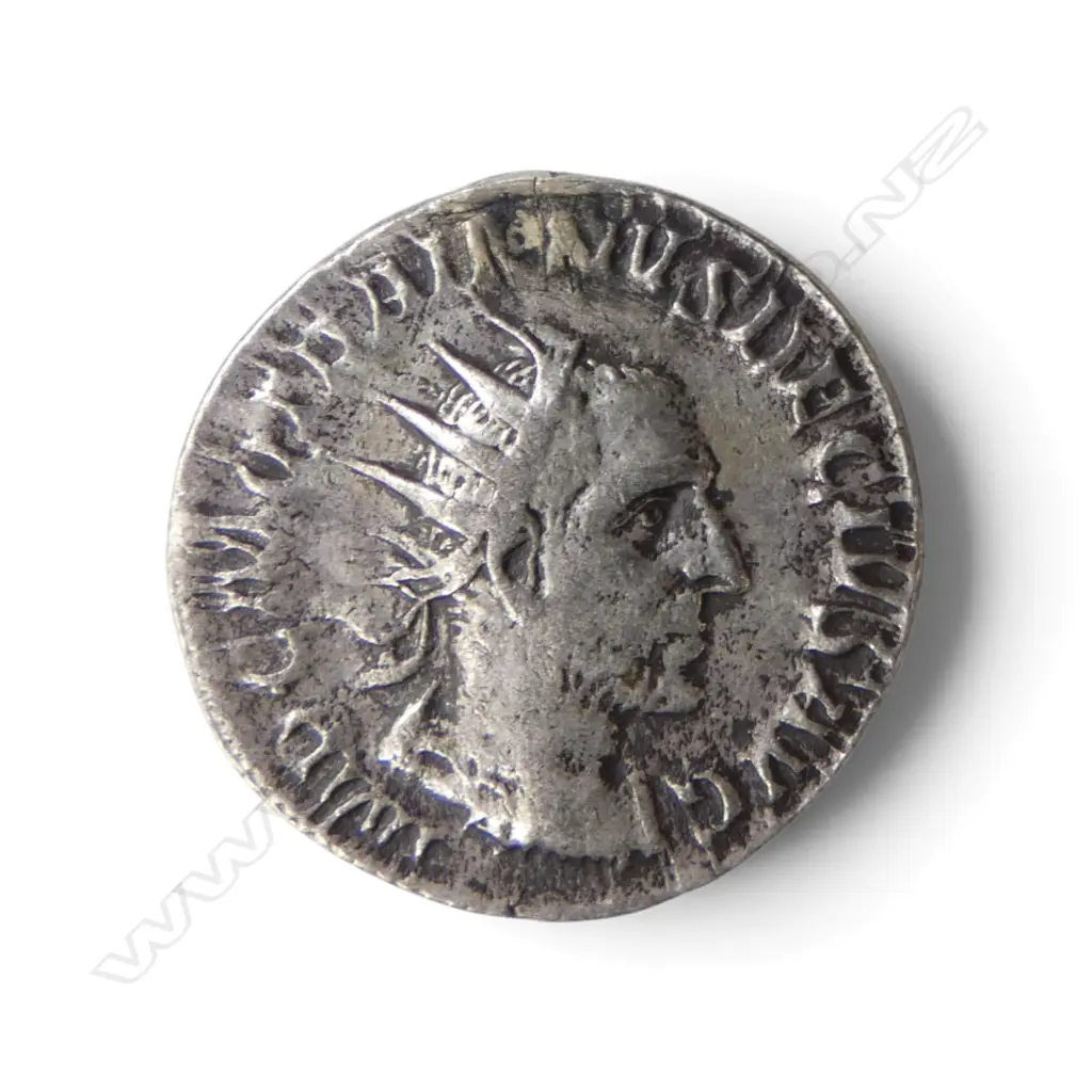 TRAJAN DECIVS SILVER ROMAN COIN Image 1++