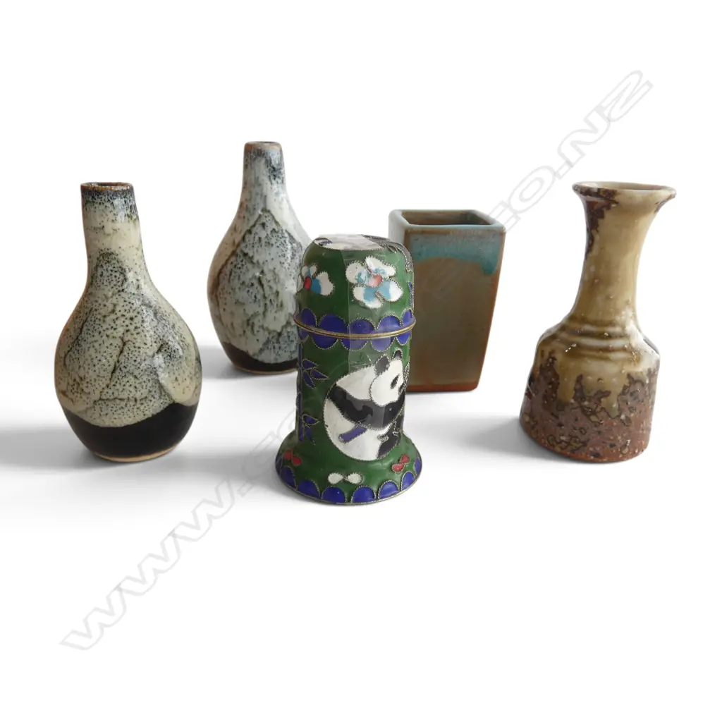 ASST. SML ORIENTAL ITEMS in CHABAKO BOX inclds ceramic vases, bronze Buddha head etc Image 1++