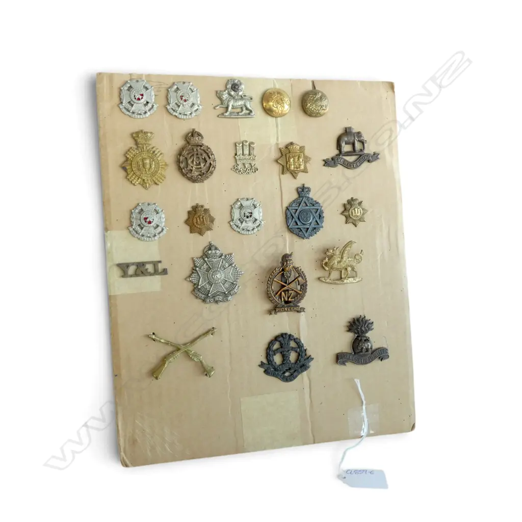 22 ASST. MILITARY BADGES & BUTTONS Image 1++
