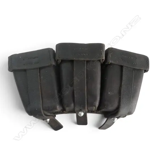 WW2 GERMAN AMMO POUCHES W.210mm