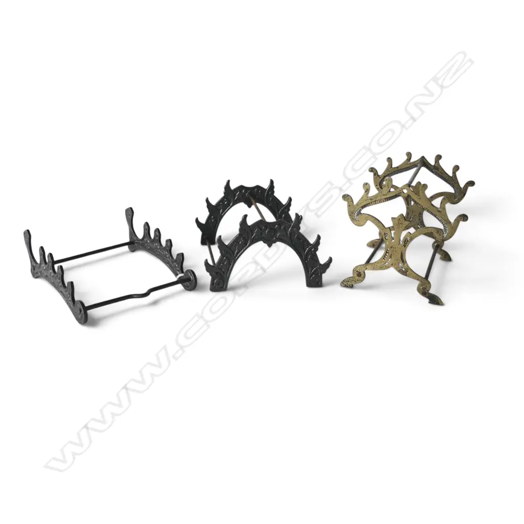 3 ANTIQUE PEN STANDS; 2 Cast Iron & 1 Brass, W.100mm L.110mm  Image 1++