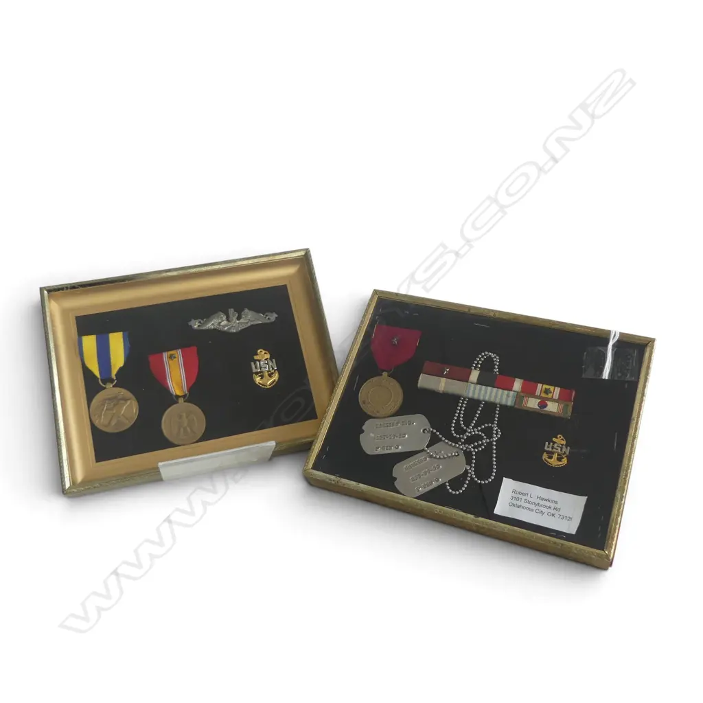 2 FRAMED US WWII MEDAL SETS 155x205mm Image 1++