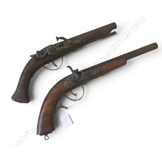 2 REPRODUCTION PISTOLS L.380mm