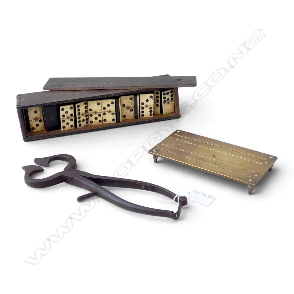 ANTIQUE STEEL SUGAR CUTTERS, BONE DOMINOES, BRASS CRIBBAGE BOARD L.155mm Image 1++